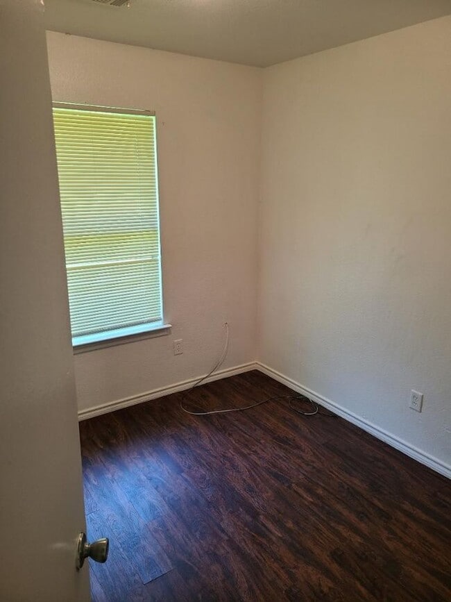 Photo - 3421-3423 Bright St Unidad 3421