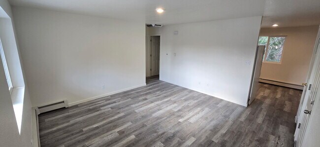 Photo - 3289 1/2 Lombardy Ln Unit C