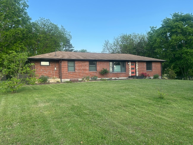 Photo - 516 Lemont Dr House