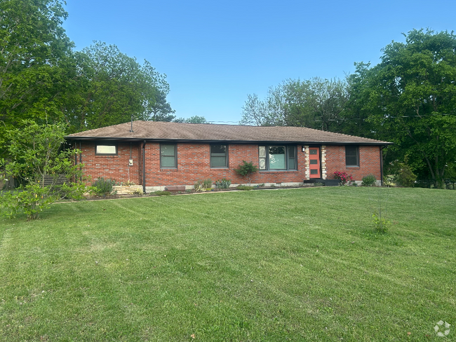 Building Photo - 516 Lemont Dr Rental