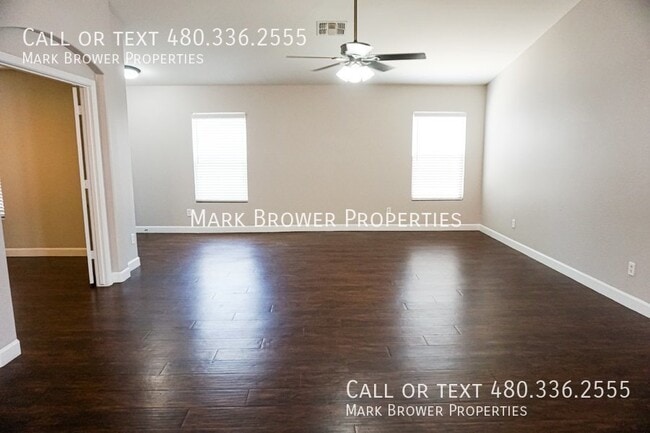 Photo - 1136 E Christopher St