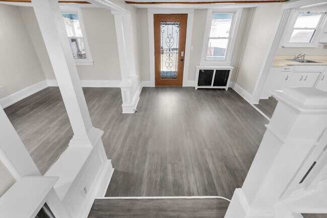 Photo - 210 Roseto Ave