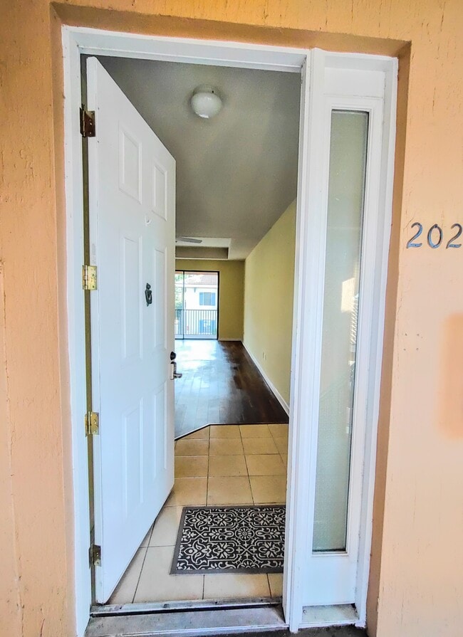 Photo - 300 Via Castilla