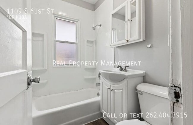 Photo - 1109 S 61st St
