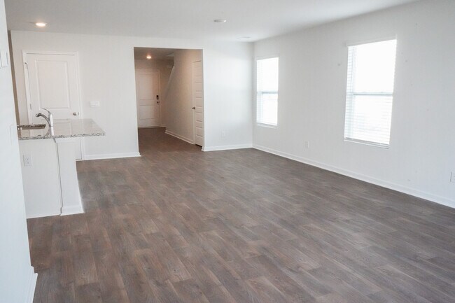 Photo - 497 Coconut Dr