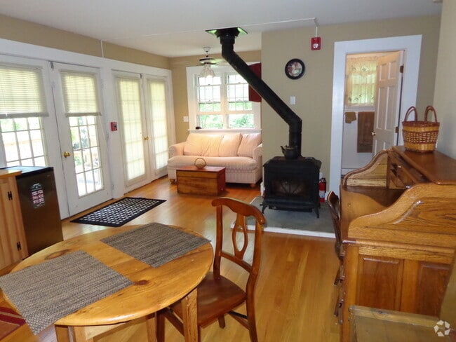 Building Photo - 89 Florida Hill Rd Unit CD Rental
