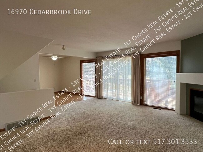 Photo - 16970 Cedarbrook Dr