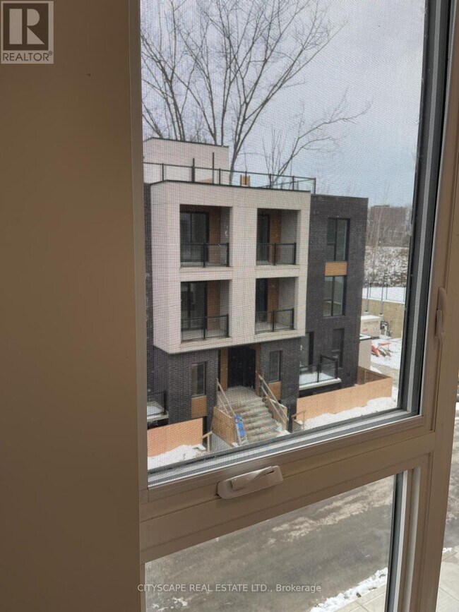 Photo - 174 Clonmore Dr