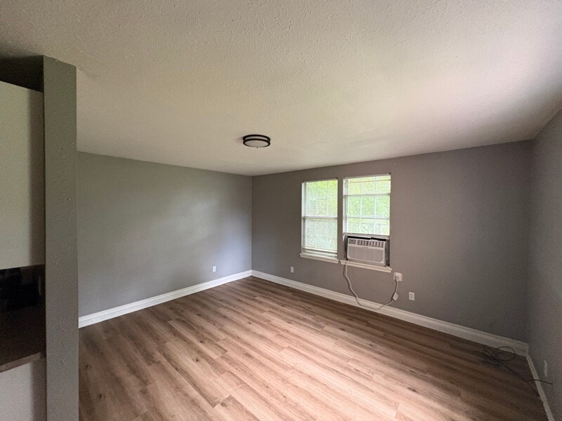 Photo - 422 S 4th St Townhome