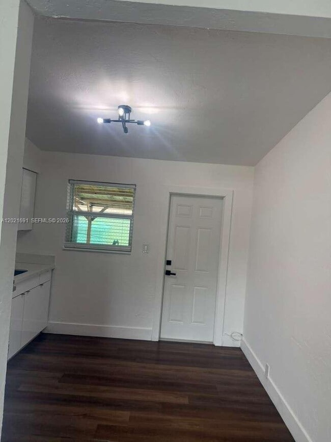 Photo - 2029 Washington Ave Unidad 1