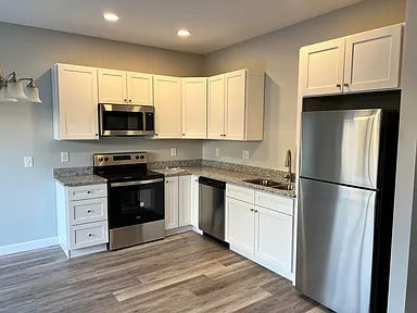 Spacious Kitchen