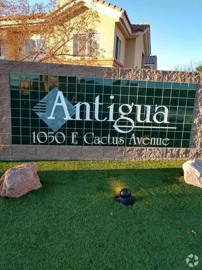 Building Photo - Cactus Ave. 1022 Unit Cactus Ave. 1022 Rental