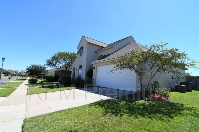 Photo - 2582 Boudreaux Ave