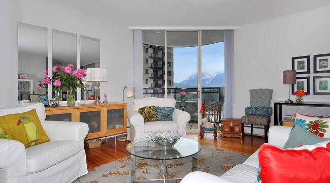 Photo - Emerald Terrace Apartments