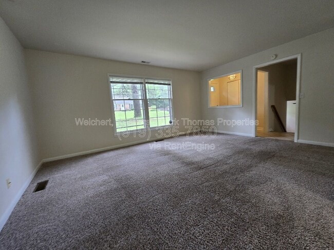 Photo - 119 Monterey Ln