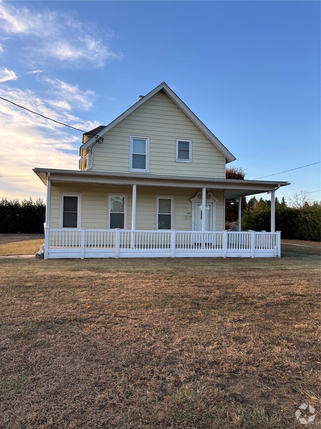 Building Photo - 445 N Country Rd Rental