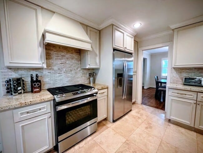 Photo - 6906 Alderney Dr