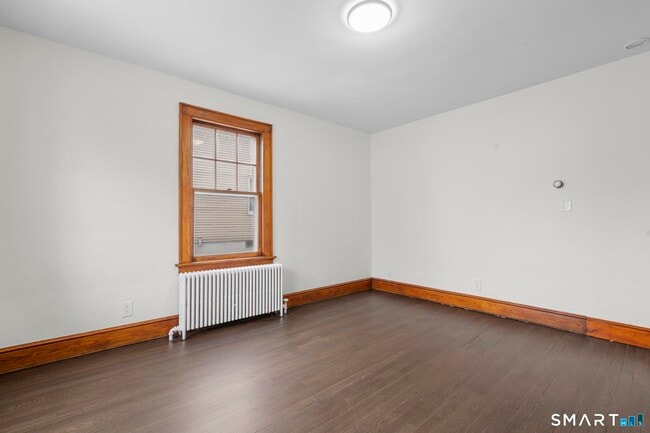 Photo - 37 Byrneside Ave