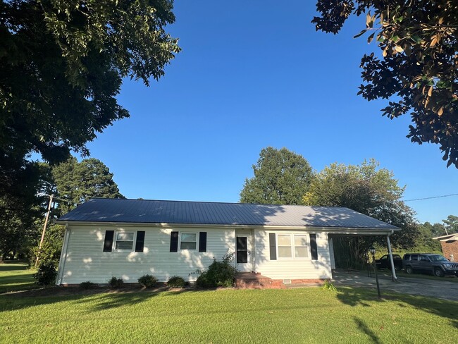 Building Photo - 9483 US-421 Rental