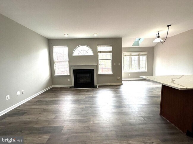 Photo - 22609 Welborne Manor Square