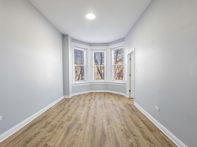 Photo - 1621 W Cullerton St