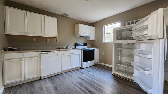 Photo - Renovated Townhouse