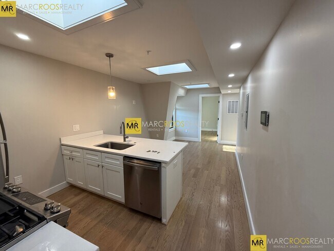 Photo - 152 Trenton St Unit 3