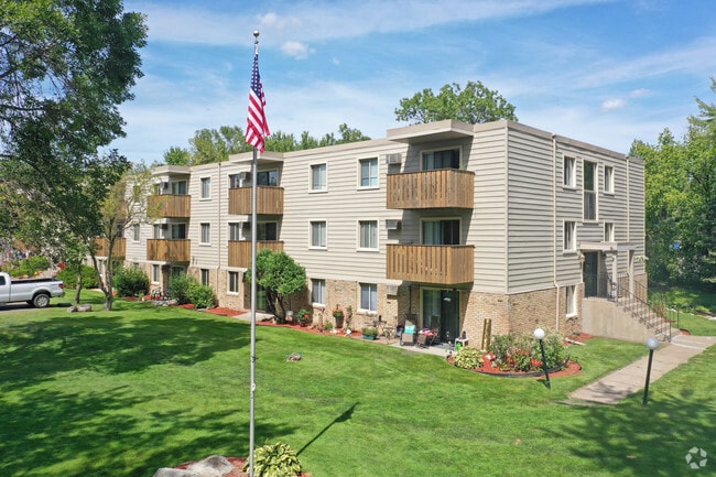 Forest Lake NorthShore Apartments LLC (1167) - Forest Lake NorthShore Apartments LLC (1167)