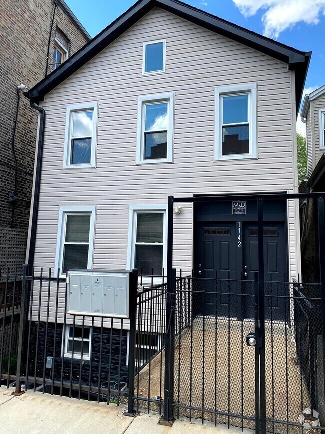 Building Photo - 1742 W 18th St Unit GR Rental