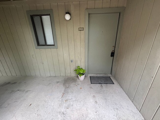 Photo - Newly renovated FIRST floor 2/2 - Will go fast