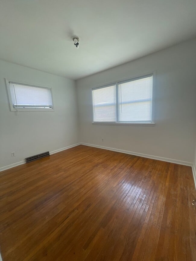 Photo - 2 bedroom 1 bath duplex