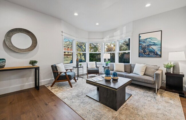 Photo - 1807 Martin Luther King Jr Way Unit SI ID1512975P