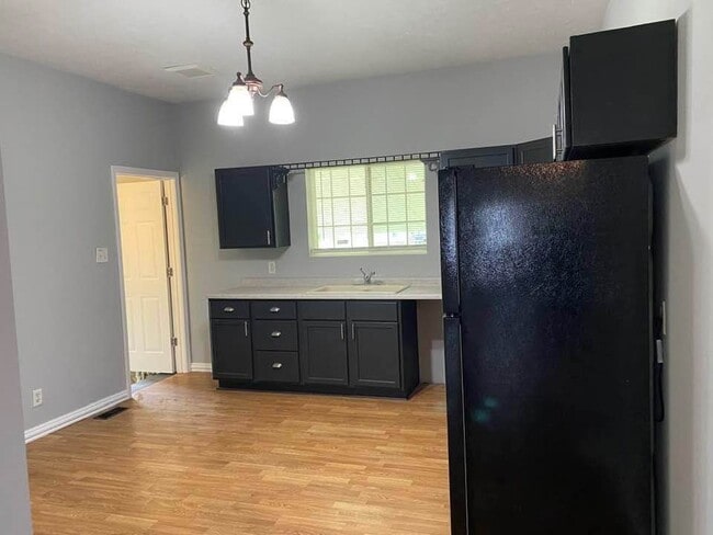 Photo - 315 S 7th St