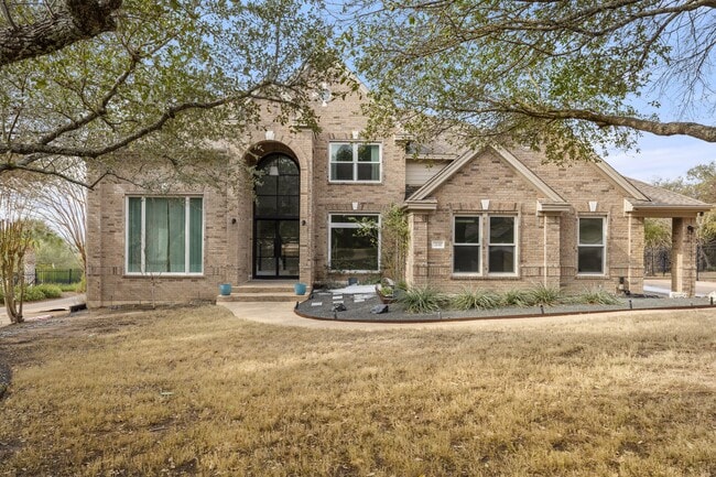 Building Photo - 2137 Rivina Dr