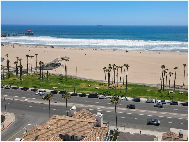 Photo - Oceanfront Penthouse in Huntington Beach!!