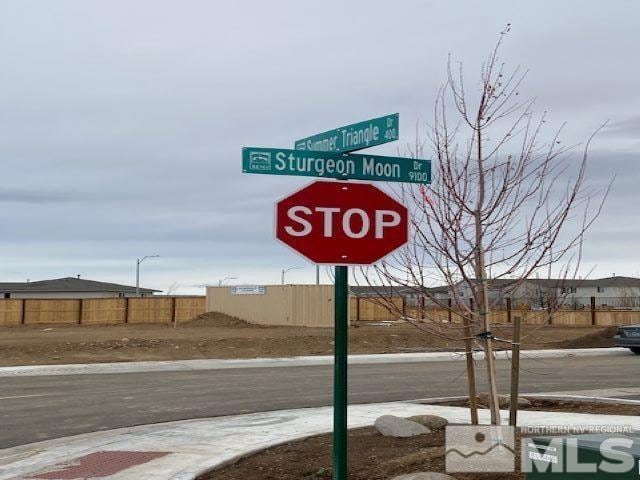 Photo - 450 Summer Triangle