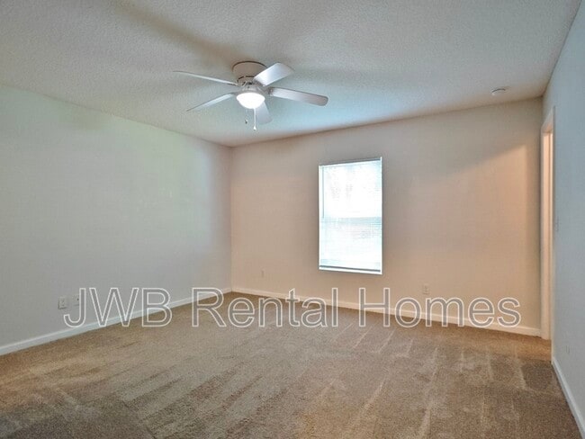 Photo - 8432 Jasper Ave