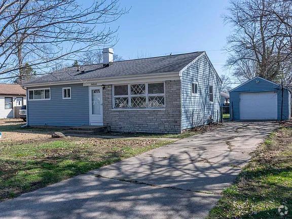 Building Photo - 54648 27th St Rental