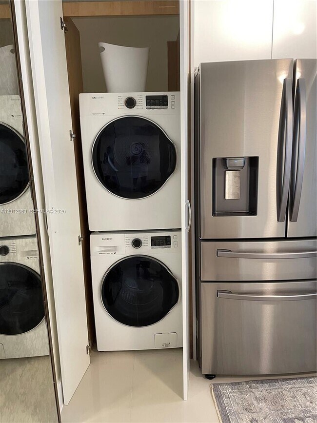 10275 Collins Ave Unit 602