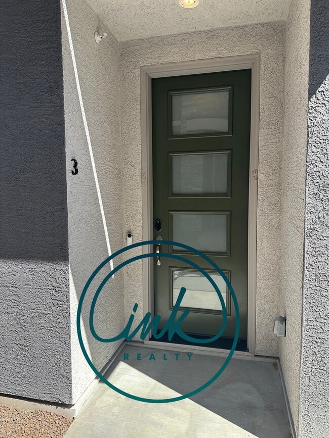 Photo - Beautiful and Modern Newly Built Townhome ...