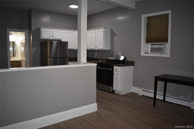 Photo - 30 Willow Rd