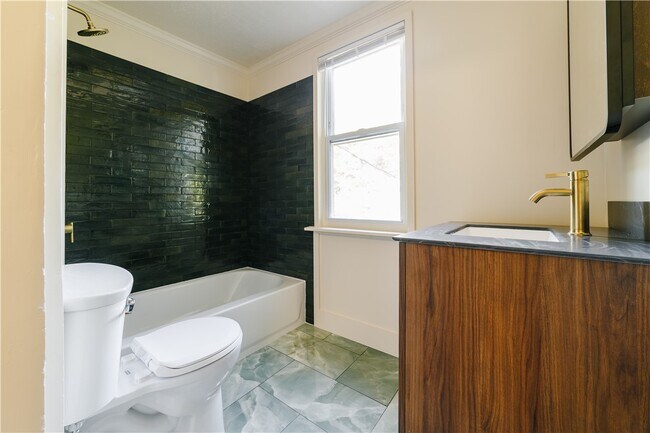 Photo - 42 Shepard St