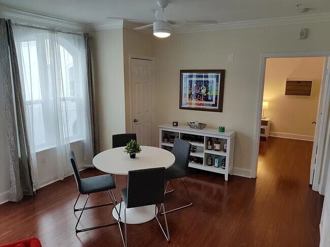 300 E South St