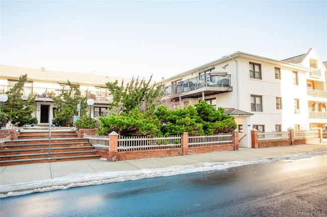 Photo - 65 W Broadway Unit 7G