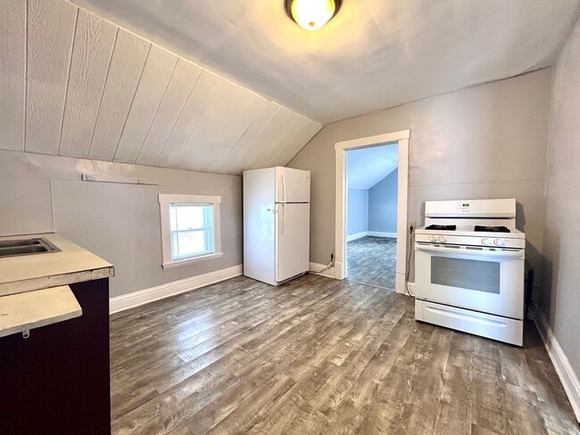 Photo - 2417 Reynolds St Unidad 2