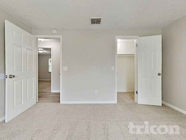 Photo - 2659 Pinewood Blvd E