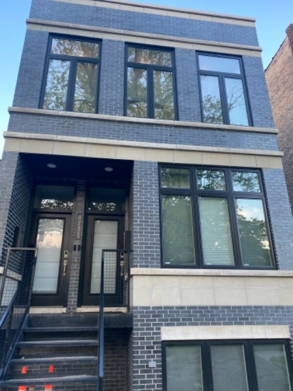 Photo - 8231 S Indiana Ave Unidad 2