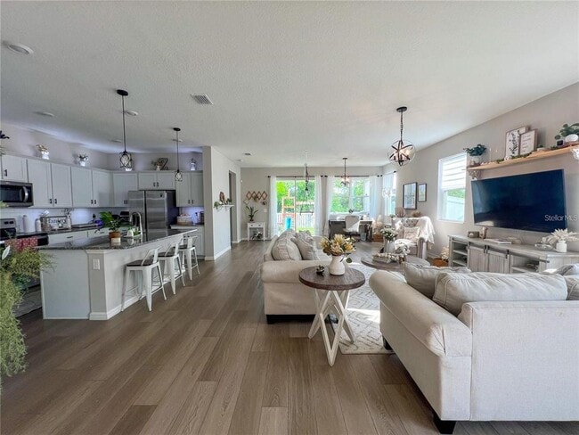 Photo - 3567 74th Ave E