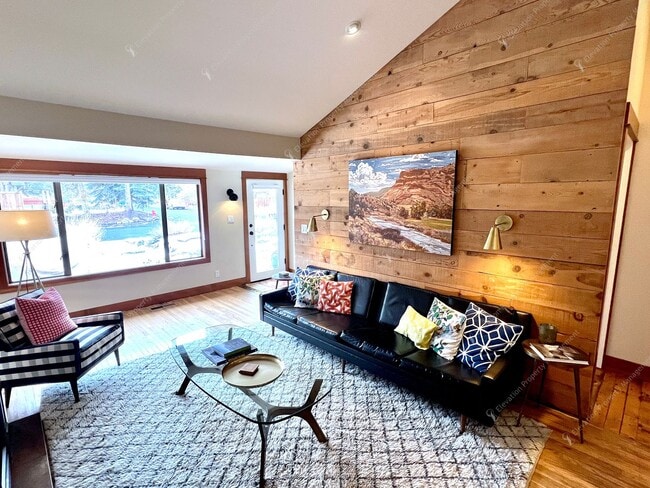 Photo - *Unfurnished* Charming, updated and walkab...