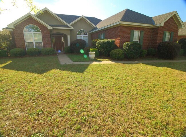 Photo - 649 Whistlewood Rd House
